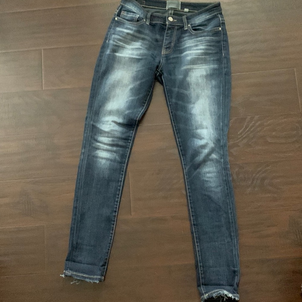 BKE denim Stella skinny size 26. Like new. Non-smoking home. No stains or tears